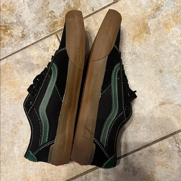 Vans Chima - Picture 3 of 5